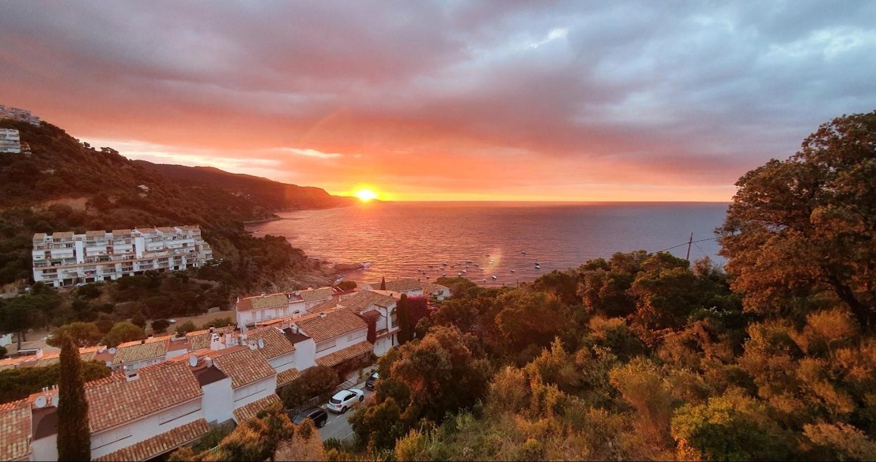 ⭑ Sea Views + Private Beach. What Else? ⭑ Tossa de Mar Exterior foto